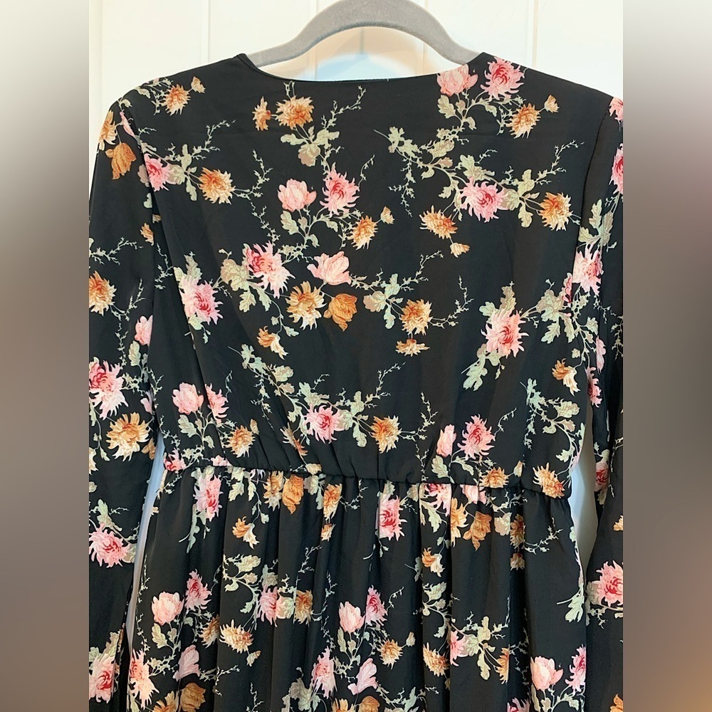 L.N.V Floral Dress XS Juniors - Picture 4 of 7